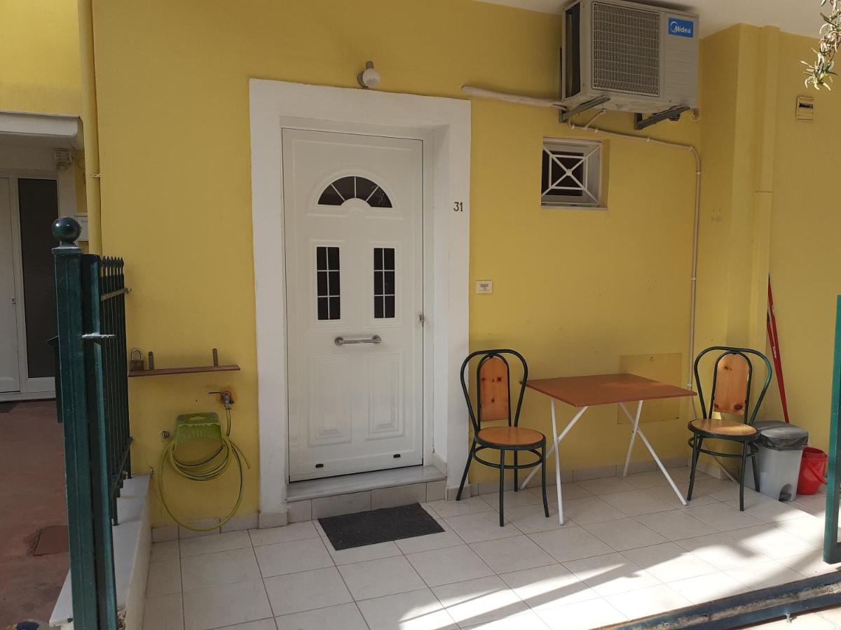 カラマタYellow Houseアパートメント エクステリア 写真